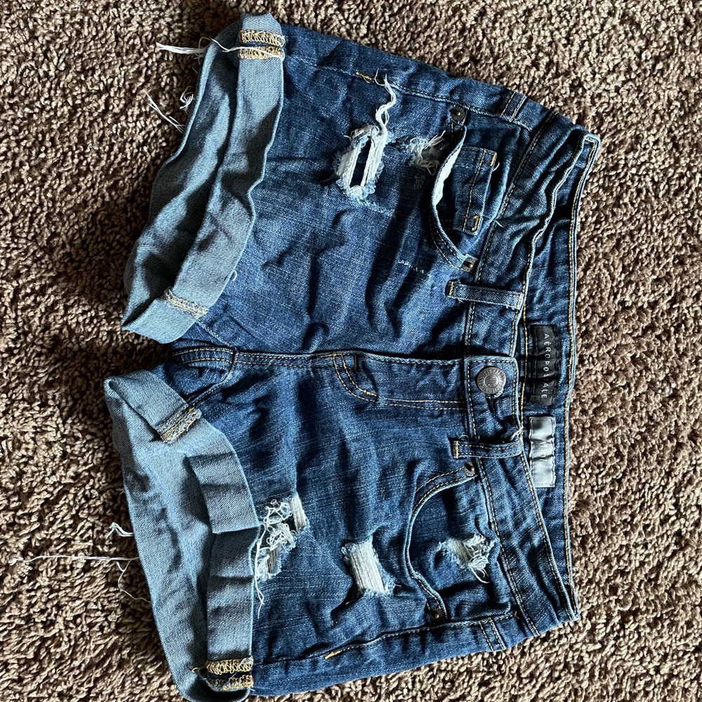 Aeropostale midi jean shorts. size 2